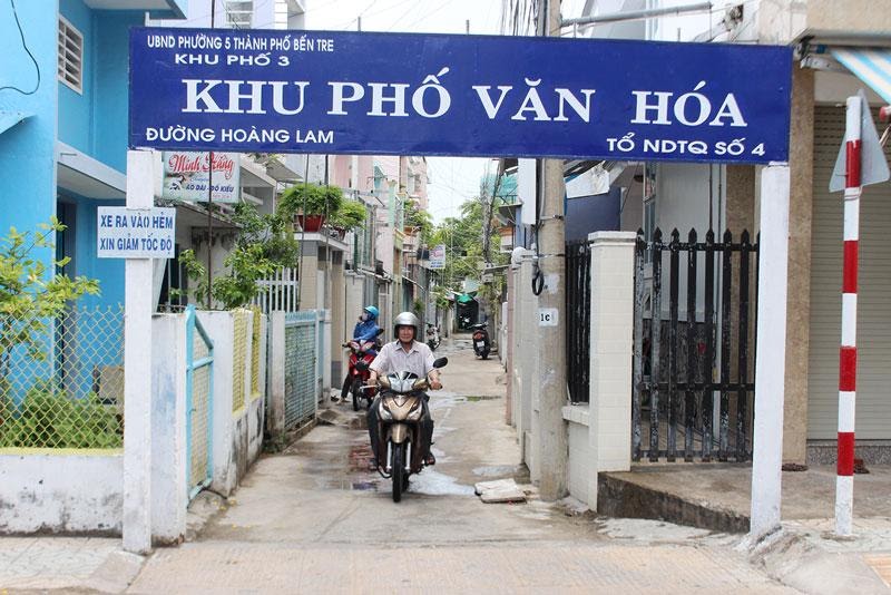 Vài chục gia đình chung sống trong khu dân cư
