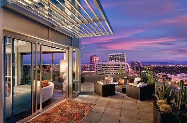 Không gian lý tưởng bên ngoài của Penthouse The Manor Central Park